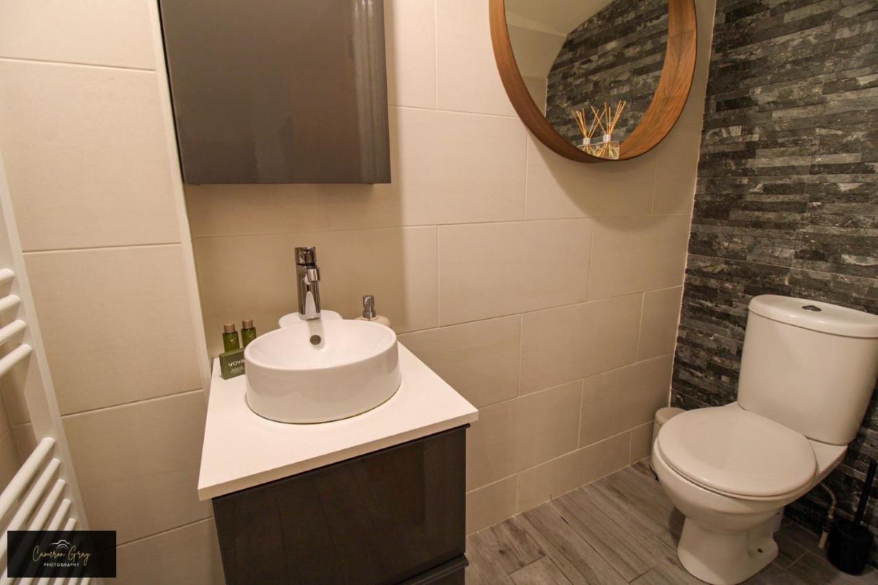 Nice 2 Bed House, Office, Wi-Fi, Free Parking Belfast Bagian luar foto